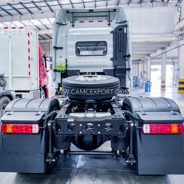 Il nuovo trattore della testa di camion diesel Series 4*2 in vendita