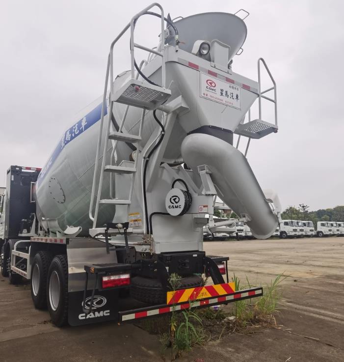 Autobetoniera Pure Electric da 9 metri cubi