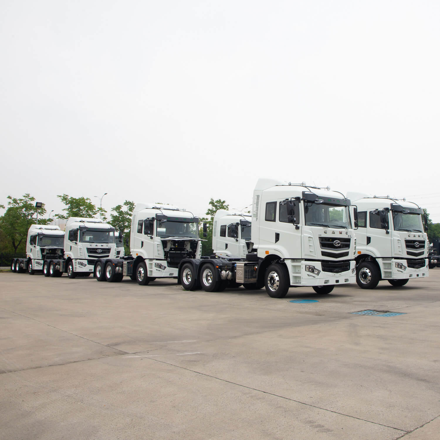 Camion trattore con motore diesel