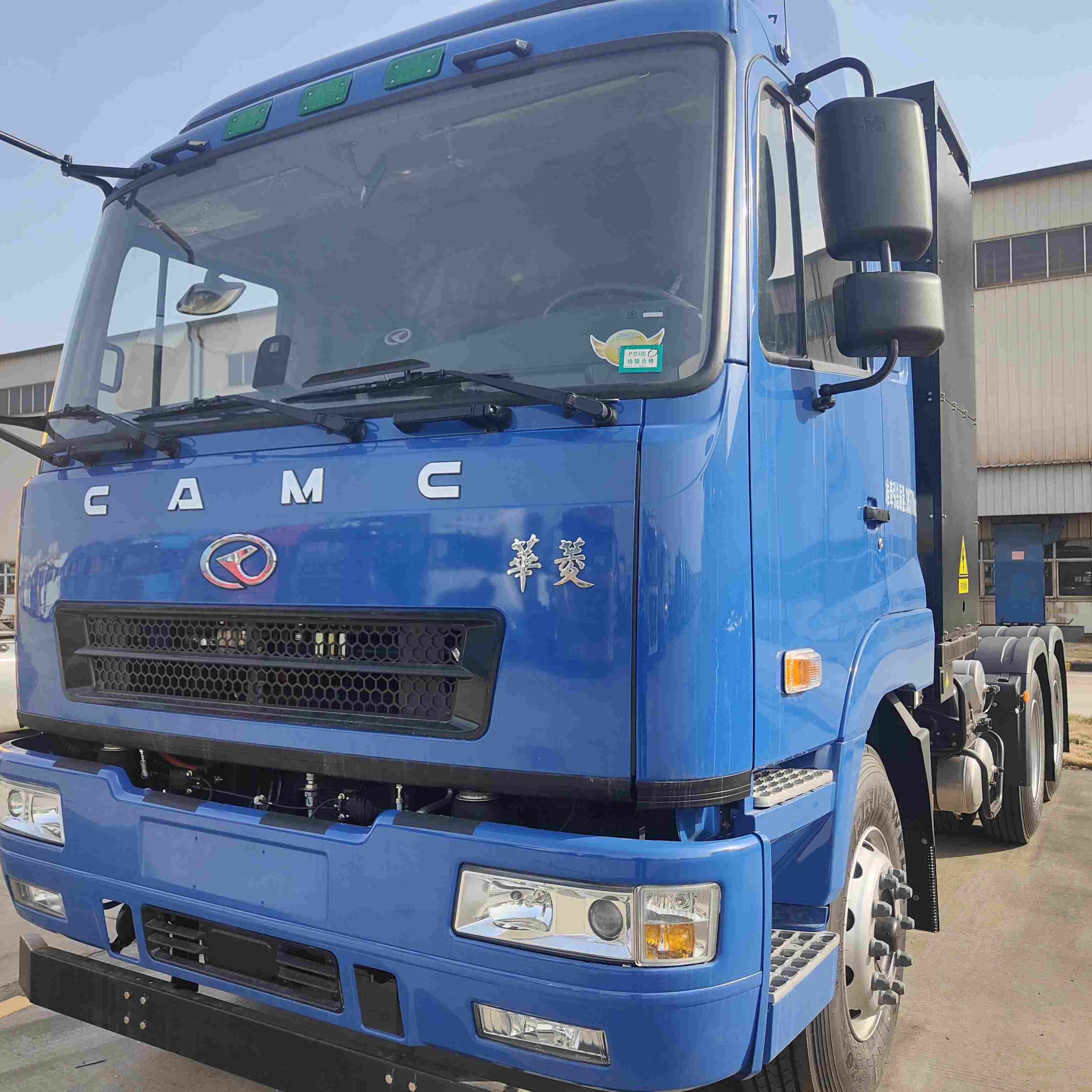 Camion elettrico personalizzato per il porto