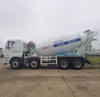 Camion betoniera autocaricante da 9 metri cubi per strada