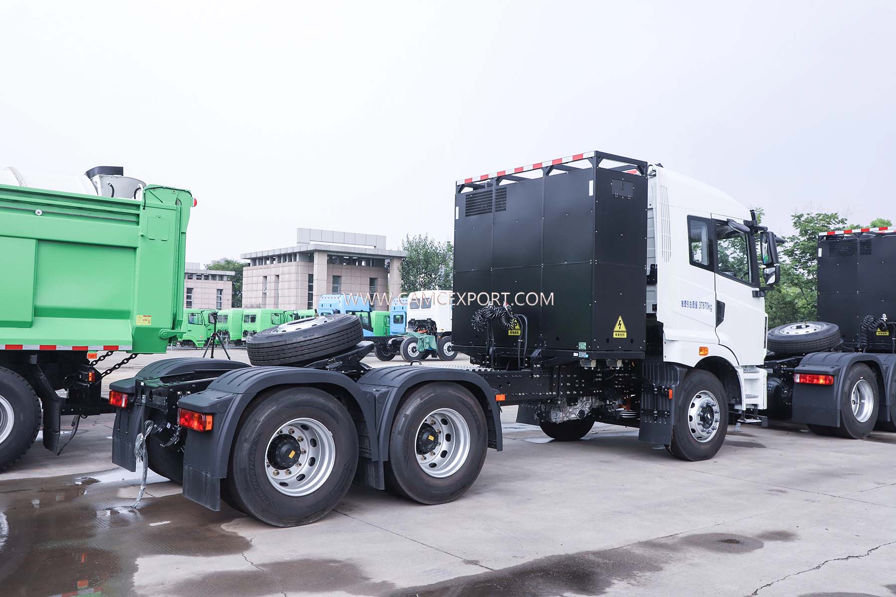 Trattore elettrico CAMC M7E 6&times;4